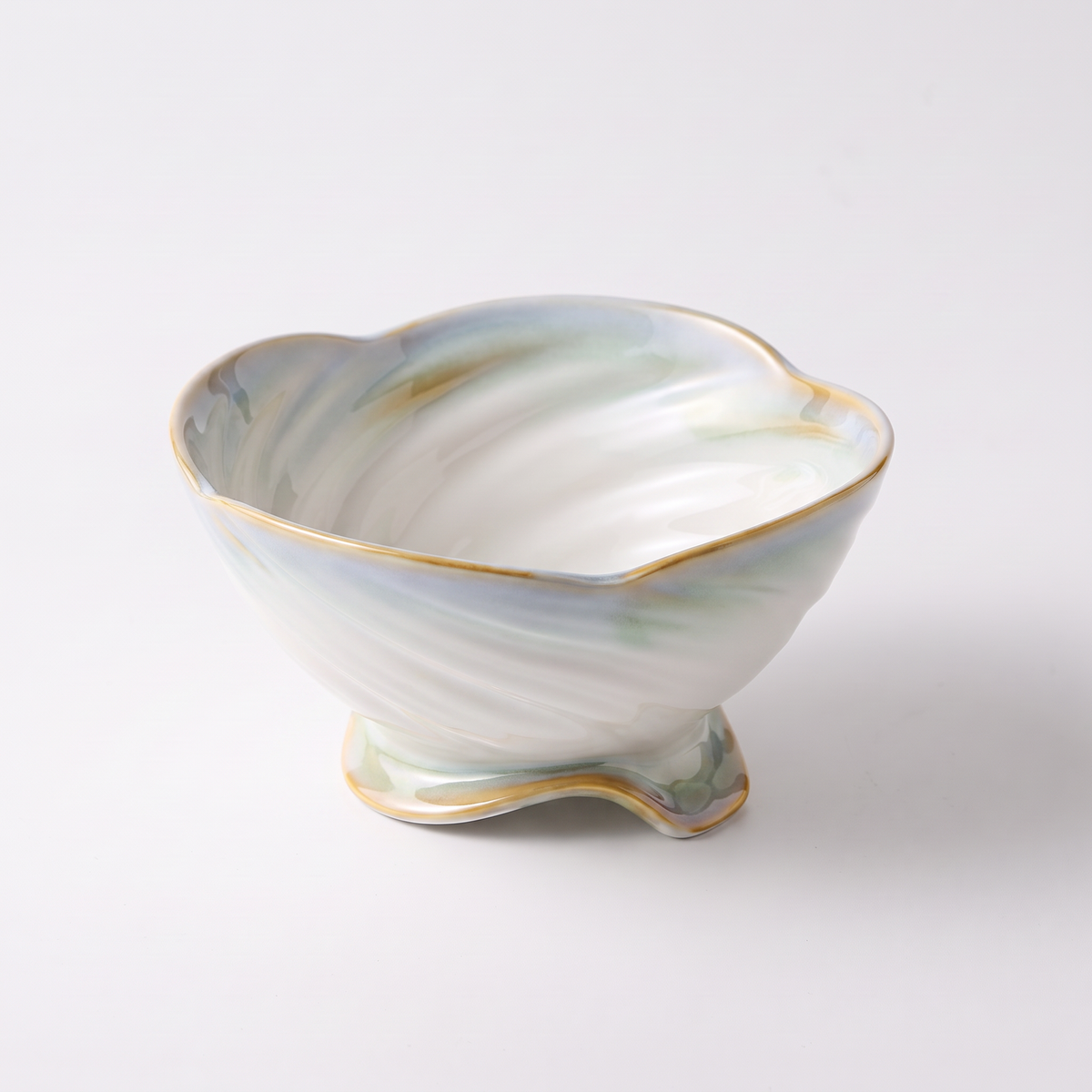 Pearl-White Shell-Shaped Ceramic Footed Bowl
